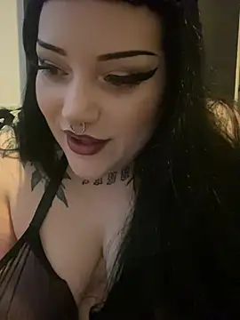Gothicsiren online show from March 2025 05:12:02 PM