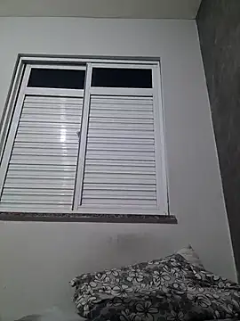 Snapshot of Babyandres93 chatting on January 2025 01:04:01 AM Babyandres93 online show from January 2025 01:04:01 AM
