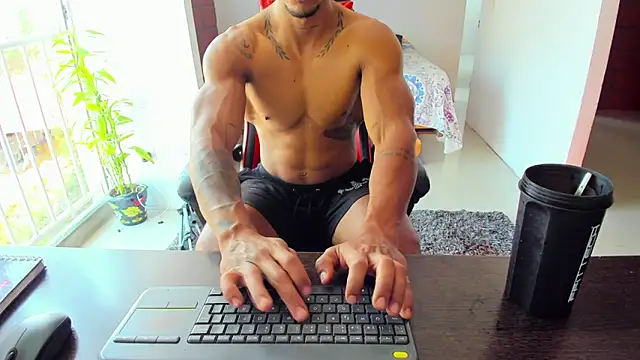 Adam Valenciia online show from September 2025 02:51:01 PM