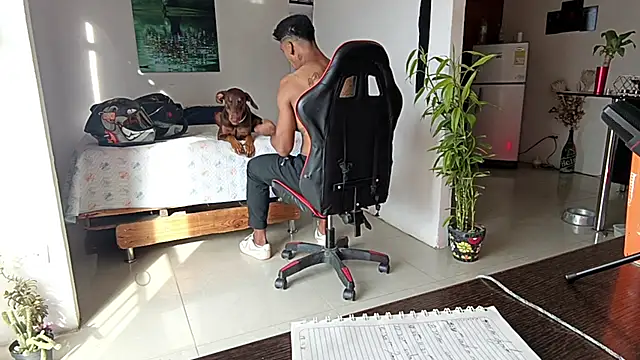 Adam Valenciia online show from February 2026 09:16:02 PM