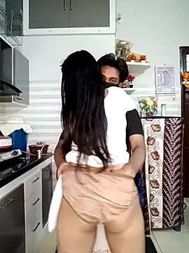 Snapshot of Best-Couple chatting on February 2025 08:54:02 AM Best-Couple online show from February 2025 08:54:02 AM