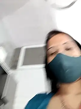 Snapshot of Best-Couple chatting on February 2025 11:34:02 AM Best-Couple online show from February 2025 11:34:02 AM