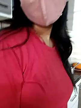 Snapshot of Best-Couple chatting on February 2025 06:04:01 AM Best-Couple online show from February 2025 06:04:01 AM