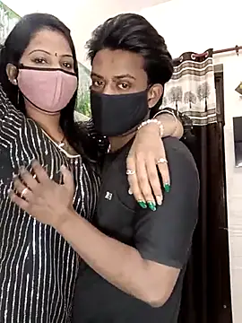 Snapshot of Best-Couple chatting on February 2025 05:56:01 AM Best-Couple online show from February 2025 05:56:01 AM