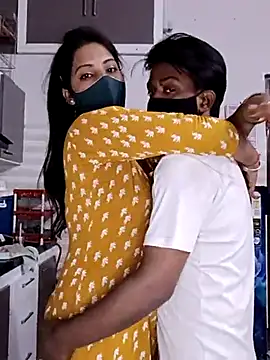 Snapshot of Best-Couple chatting on March 2025 09:04:02 AM Best-Couple online show from March 2025 09:04:02 AM