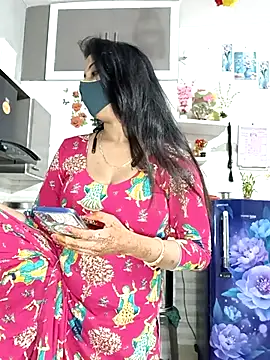 Snapshot of Best-Couple chatting on October 2025 04:51:02 AM Best-Couple online show from October 2025 04:51:02 AM