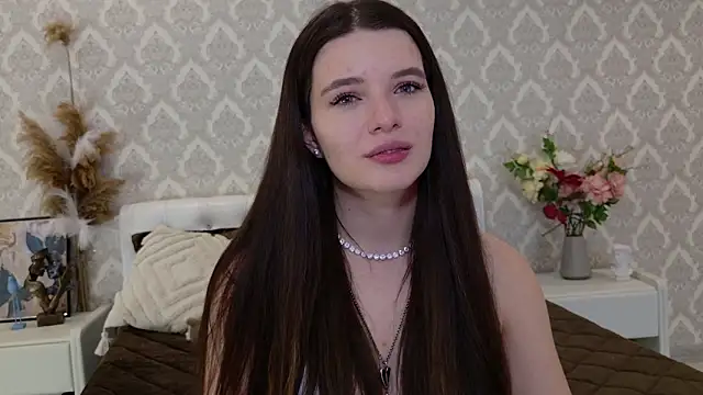 Nellie Medina online show from January 2025 02:47:01 AM