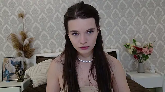 Nellie Medina online show from February 2025 09:28:01 PM