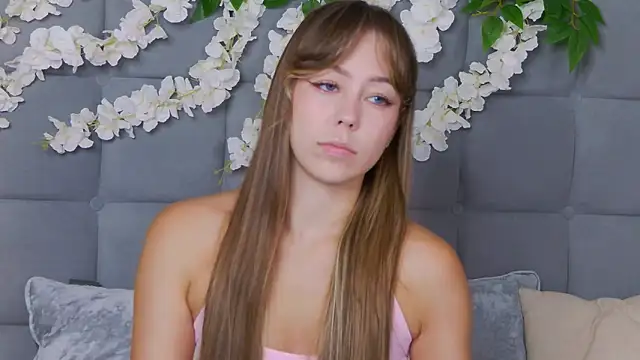 TheEmma online show from November 2025 09:53:02 AM