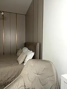 claraxjoyy online show from October 2025 04:11:01 AM