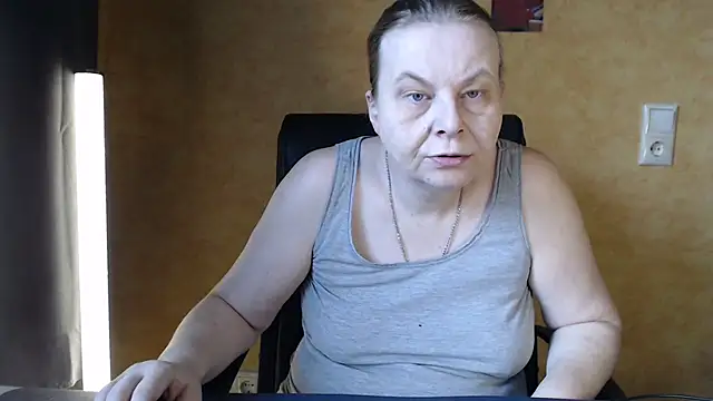 Sweet Phoenix online show from October 2025 06:10:02 AM