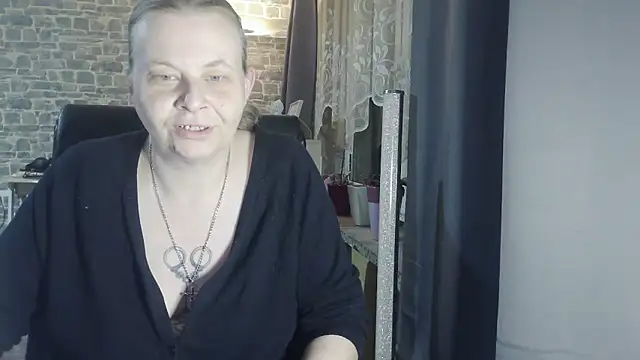 Sweet Phoenix online show from October 2025 05:00:01 PM