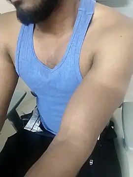 hot boy dic online show from January 2026 04:00:01 PM