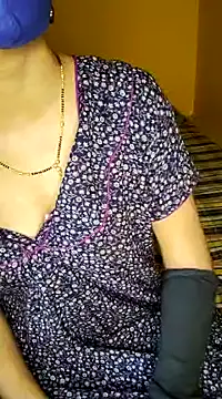 lovelygirl4567 online show from January 2025 05:56:01 AM
