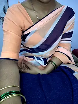 lovelygirl4567 online show from January 2026 07:11:01 PM