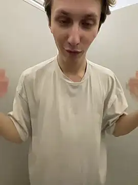 Snapshot of Adrian_Di chatting on December 2024 01:03:02 PM Adrian Di online show from December 2024 01:03:02 PM