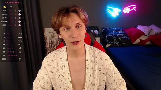 Snapshot of Adrian_Di chatting on January 2025 03:36:02 PM Adrian Di online show from January 2025 03:36:02 PM