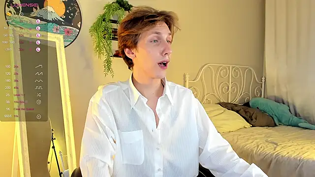 Snapshot of Adrian_Di chatting on January 2025 07:01:02 PM Adrian Di online show from January 2025 07:01:02 PM