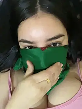 Snapshot of MayaEl_Arab chatting on December 2024 09:30:02 PM MayaEl Arab online show from December 2024 09:30:02 PM