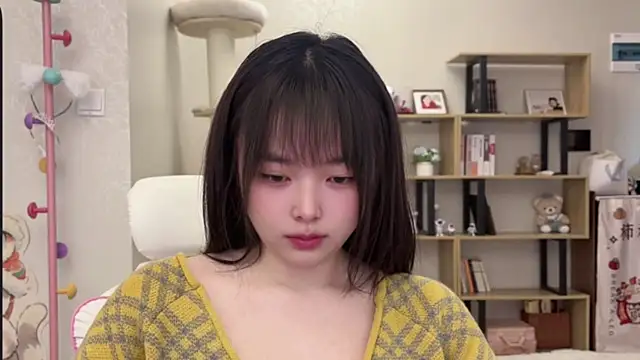 Chenjing0 online show from December 2025 03:55:01 AM