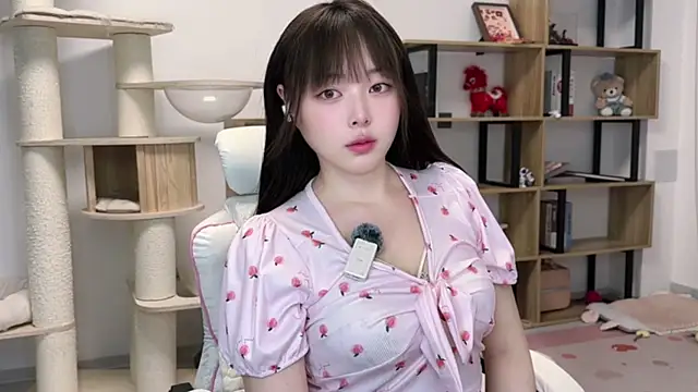 Snapshot of Chenjing0 chatting on May 2026 12:12:02 PM Chenjing0 online show from May 2026 12:12:02 PM