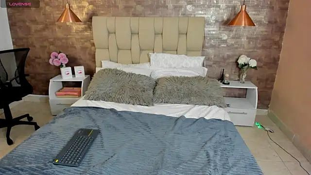 Snapshot of Scarlet_lace chatting on March 2025 08:16:02 PM Scarlet lace online show from March 2025 08:16:02 PM