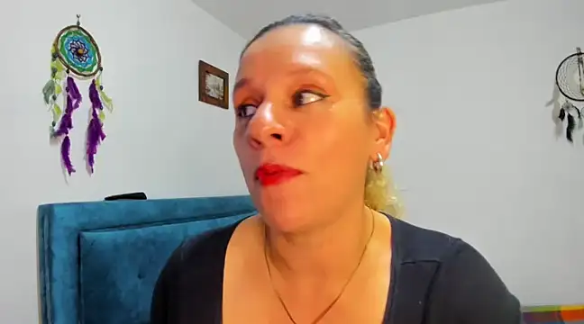 sofi saliva2511 online show from February 2025 06:15:02 PM