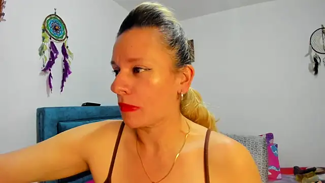 sofi saliva2511 online show from March 2025 01:34:02 AM