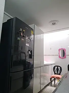 karina warthon online show from February 2026 05:24:01 PM