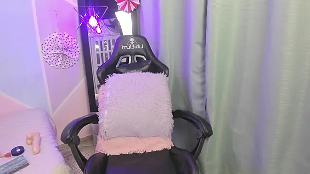 katy handerson online show from February 2025 11:06:01 PM