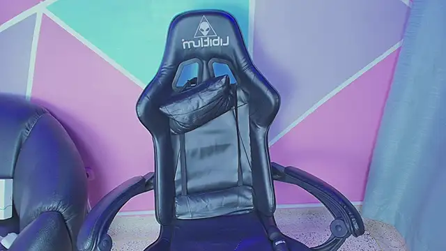 katy handerson online show from October 2025 02:18:01 PM