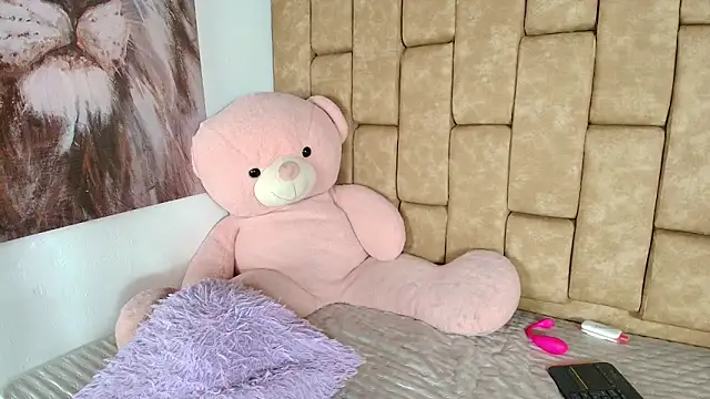 katy handerson online show from April 2026 08:58:02 PM