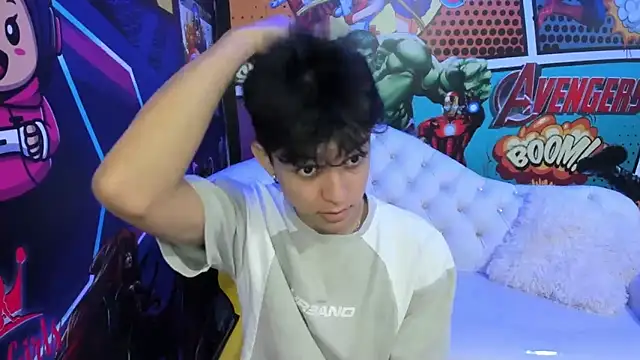 jisuscat online show from February 2025 07:15:02 PM