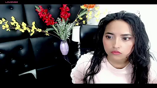 Carolaine01 online show from February 2025 08:20:02 PM