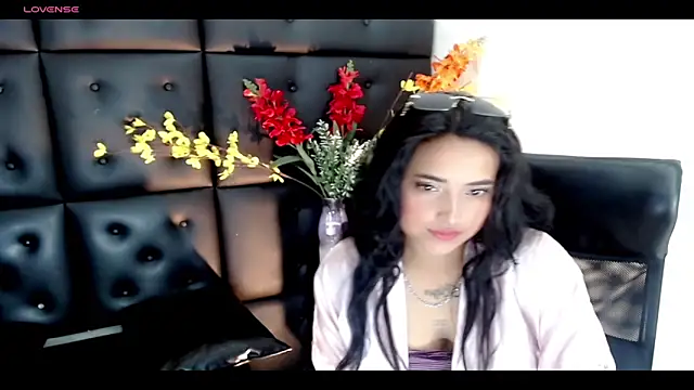 Carolaine01 online show from February 2025 08:45:02 PM