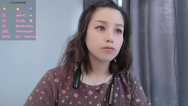 Lucky-xiuxiu online show from November 2025 01:49:01 AM