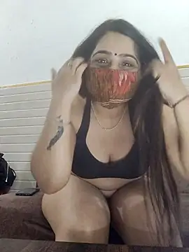 shreya1765 online show from February 2025 11:22:02 AM