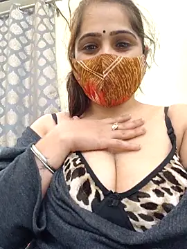 shreya1765 online show from December 2025 04:18:02 AM