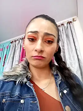 BELLA--26 online show from January 2025 05:21:01 PM