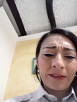 BELLA--26 online show from January 2025 05:48:01 PM