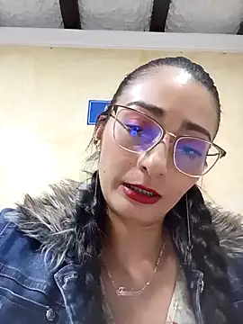 BELLA--26 online show from January 2025 10:19:01 PM