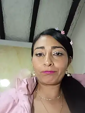 BELLA--26 online show from February 2025 10:39:01 PM