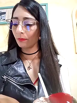 BELLA--26 online show from February 2025 08:09:02 PM