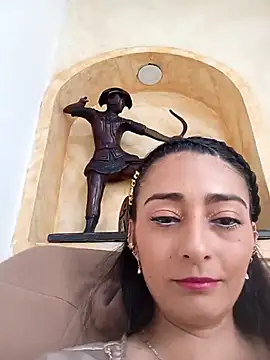 BELLA--26 online show from March 2025 08:08:01 PM