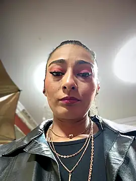 BELLA--26 online show from October 2025 02:06:01 PM