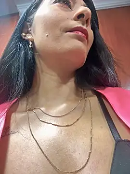 BELLA--26 online show from October 2025 01:58:01 PM