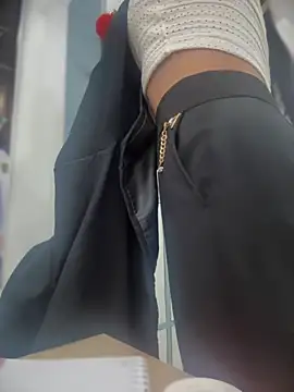 BELLA--26 online show from November 2025 01:47:02 PM