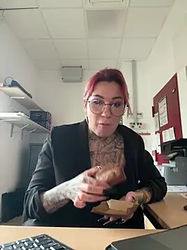 Mia-Fuchs online show from February 2025 08:27:02 AM