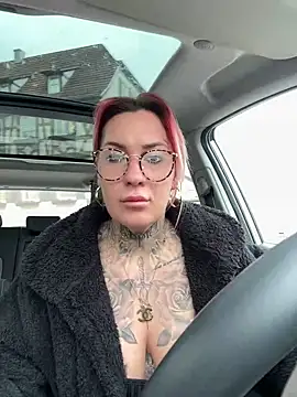 Mia-Fuchs online show from March 2025 11:21:01 AM