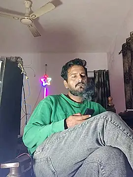 MAGNETICDADDY8 online show from December 2025 02:55:01 PM